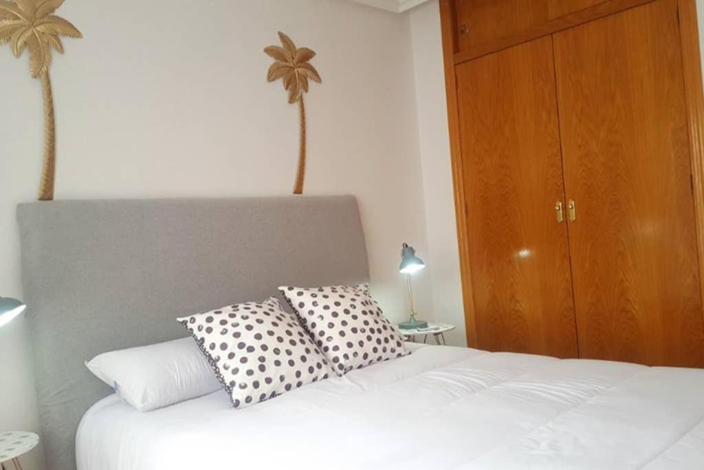 Encantador Apartamento En El Centro Apartment Alicante Luaran gambar